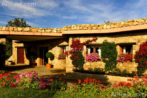Pitrizza Hotel 